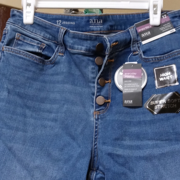 Womens Ana jeans - Picture 5 of 8